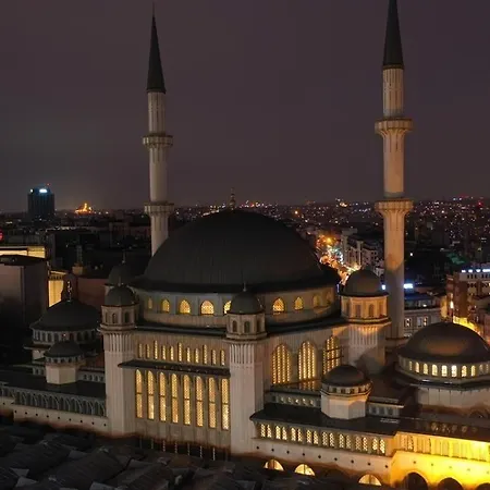 Отель Marlon 3*